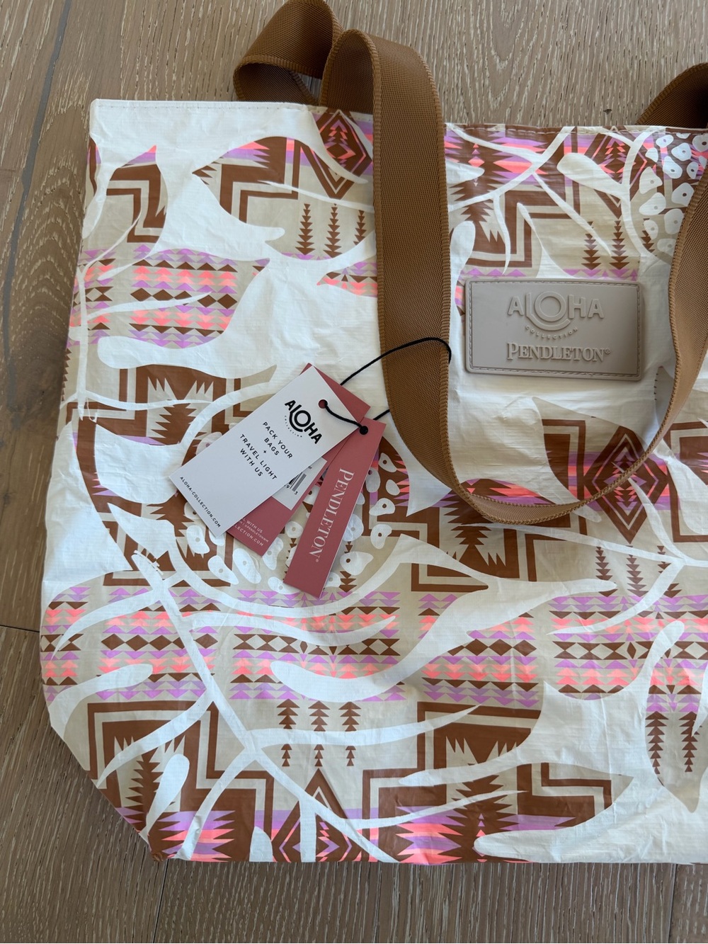 ALOHA Collection White, Brown & Pink Patterned Tote - Picture 4 of 4